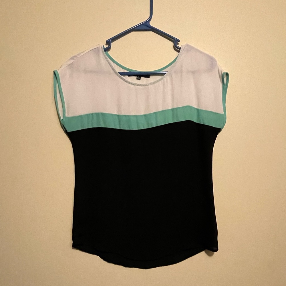 LAST DAY TO BUY!   Sweet Rain short-sleeve blouse, colorblock, size S